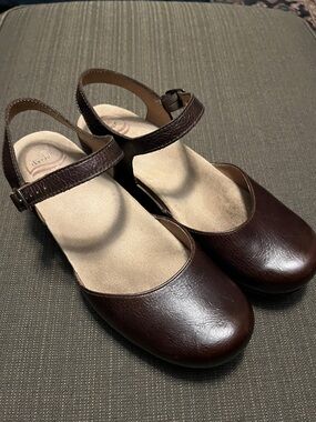 Dansko Brown Leather Mary Jane’s Women’s 42 (11)